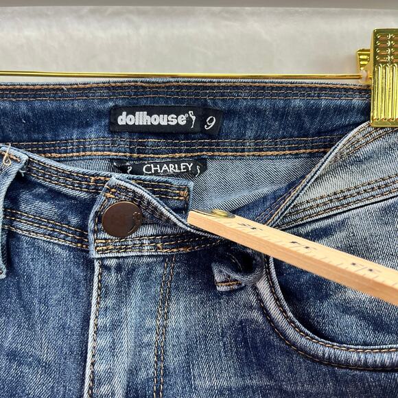 Dollhouse Charley Distressed Stretch Skinny Low Rise Y2K Jeans, Size 9 - Picture 6 of 13
